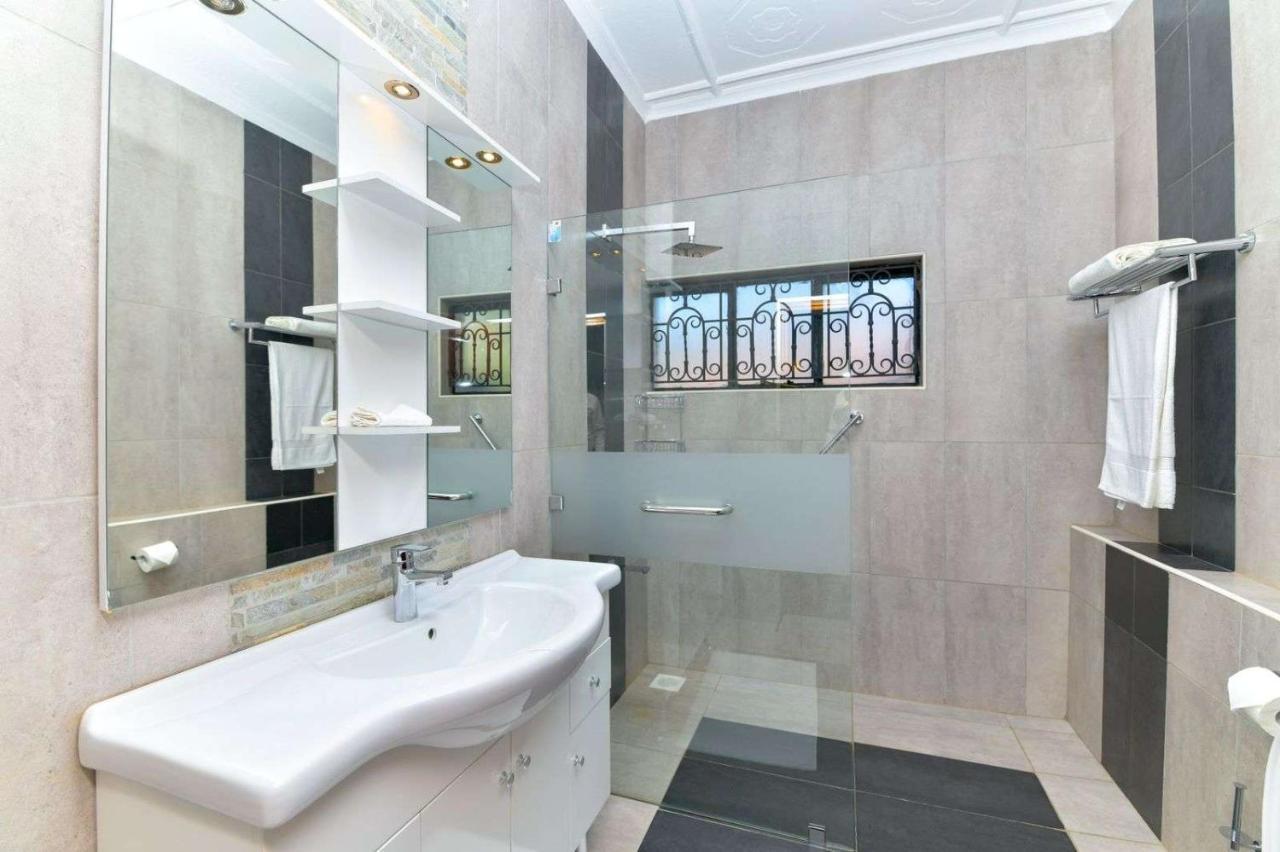 The Premier Suites Nairobi Extérieur photo